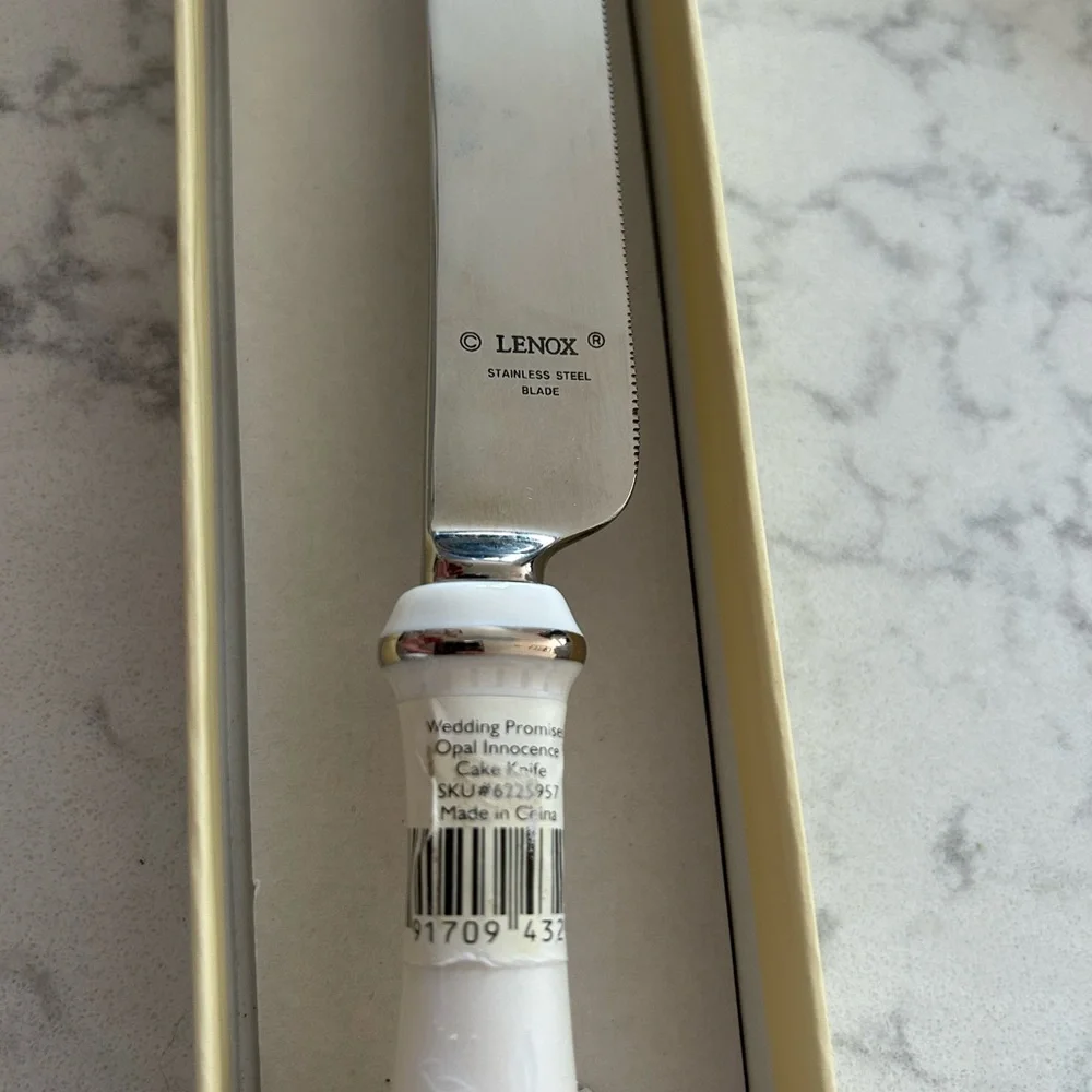 Lenox Cake Knife from Promises Collection Stainless Steel Blade NWT in box